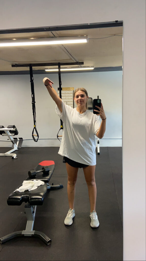 selfie photo of working out